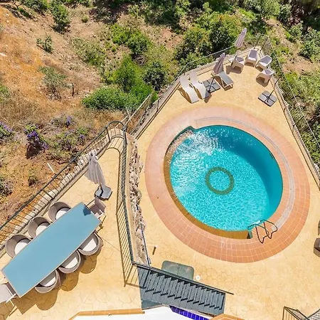 Tranquil 3 Bed With Private Pool + Sea View!