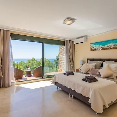Tranquil 3 Bed With Private Pool + Sea View! Villa