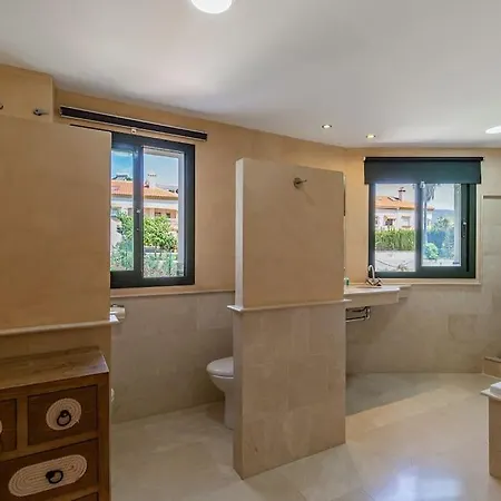 Tranquil 3 Bed With Private Pool + Sea View! Villa *
