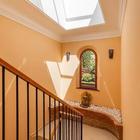 Villa Tranquil 3 Bed With Private Pool + Sea View! Benalmadena