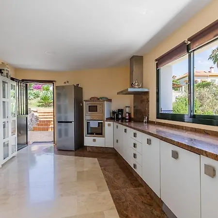 Tranquil 3 Bed With Private Pool + Sea View! * Benalmadena