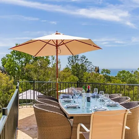 Villa Tranquil 3 Bed With Private Pool + Sea View!