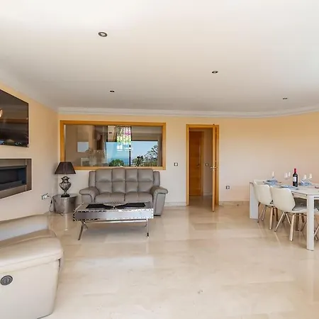 Tranquil 3 Bed With Private Pool + Sea View! Villa