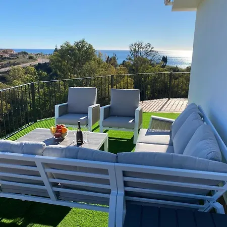 Tranquil 3 Bed With Private Pool + Sea View! Villa Benalmadena
